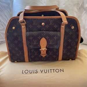Louis Vuitton Sac Baxter pet carrier